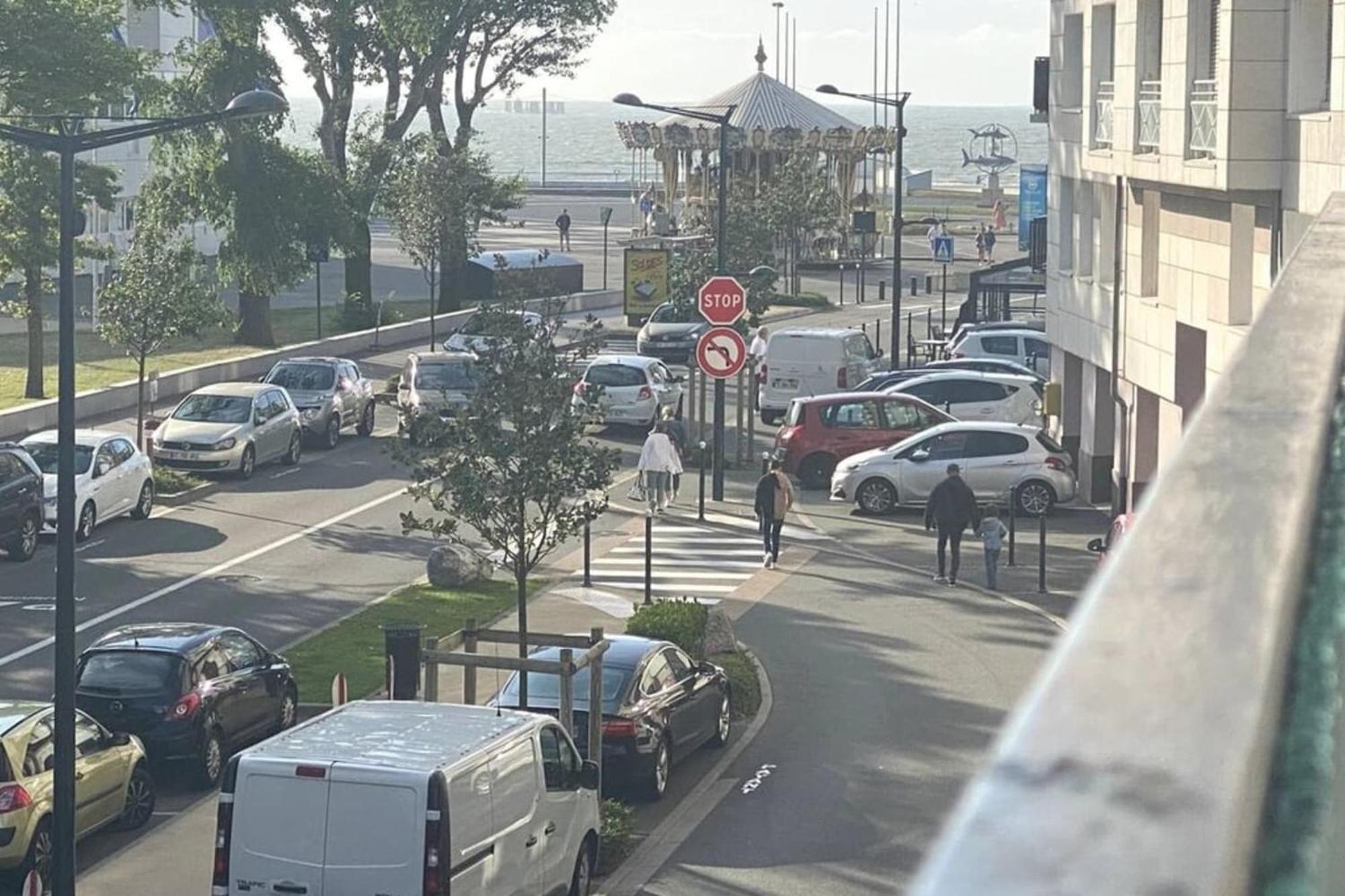 Bienvenue Au P'Tit Lou Boulogne-sur-Mer Exterior foto